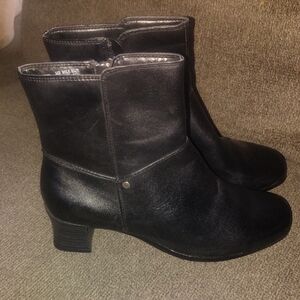 Thom McAn Black Ankle Booties
